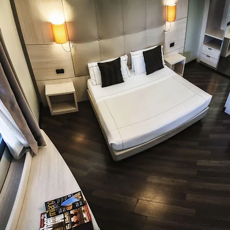 Отель Acca Palace - Aa 4*