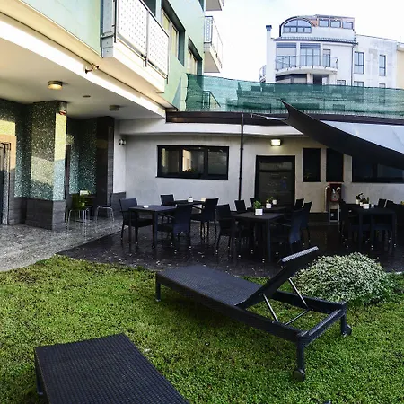 Acca Palace - Aa Hotel