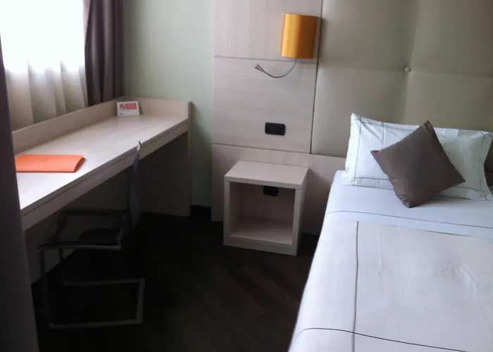 Acca Palace - Aa Mediolan