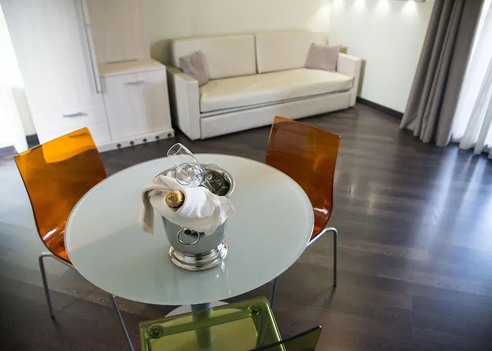 Acca Palace - Aa Hotel